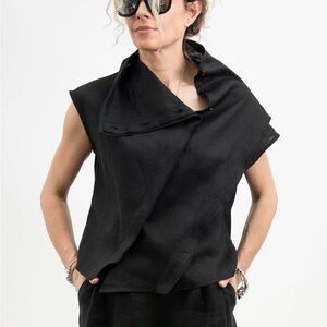 Black Linen Avant Garde Stylis Sleeveless Top